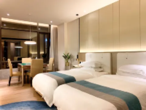 Tianguo Light Luxury Apartment Hotel (Foshan Dali Linli Square)