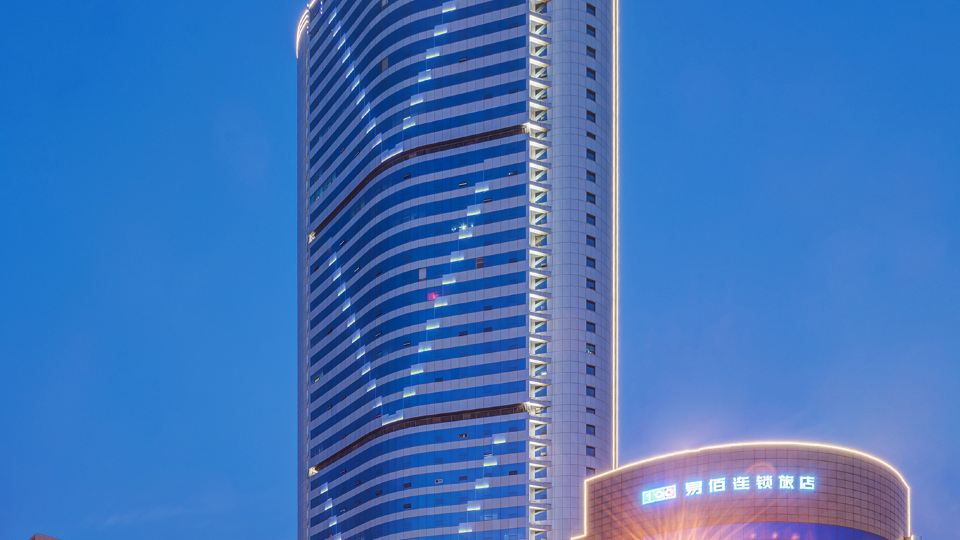The Grand Tower Hotel