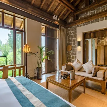 Floral Hotel· Fuquan Mountain Hotel (Yimeng Mountain Tourist Area Mengshan National Forest Park)