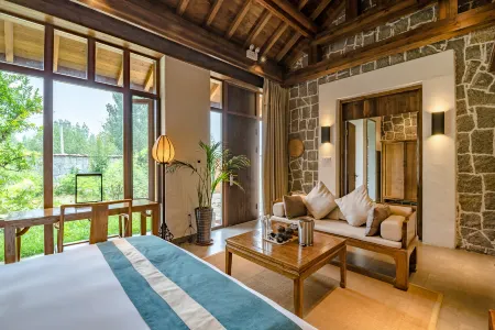 Floral Hotel· Fuquan Mountain Hotel (Yimeng Mountain Tourist Area Mengshan National Forest Park)