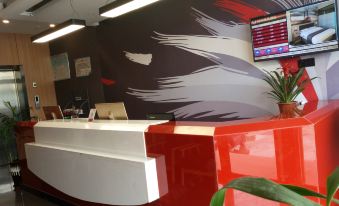 Youjia fashion boutique hotel