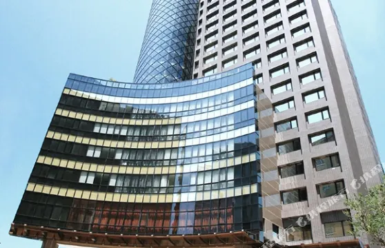 桃園尊爵天際大飯店