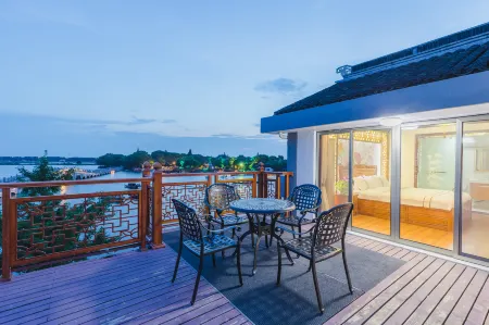 Floral Hotel·Shuiyue Fengying Hotel (Zhouzhuang Ancient Town store) Отели рядом с достопримечательностью «Wenchang Pavilion»