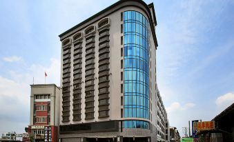 Grand City Hotel