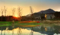 Season Village -  อินน์
