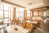 Haoli Holiday Hotel (Guangde Municipal Government)