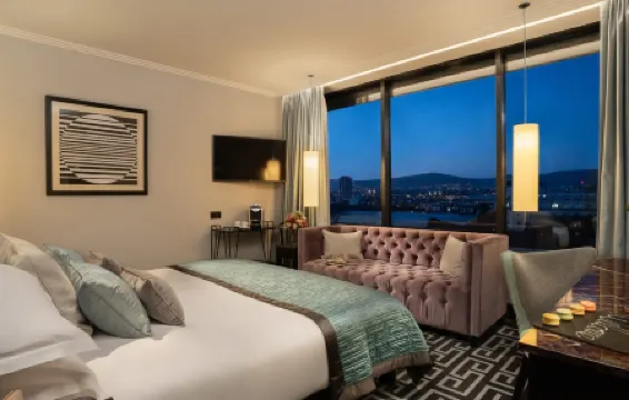 The Fitzwilliam Hotel Belfast