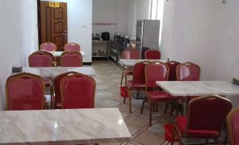 Yangchun Fu Business Hotel