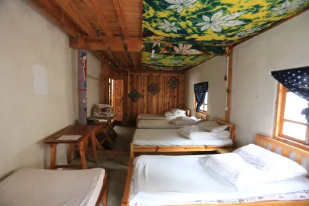 Tiger Leaping Gorge Tea-Horse Guesthouse