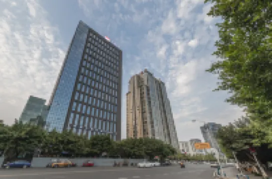 羅博先生酒店（重慶財富中心店） 鄰近龍湖動步公園的酒店