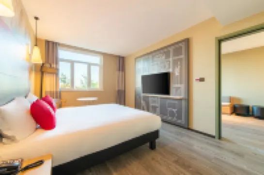 Ibis Hotel Dalian Yida Chuntian