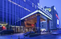 Howard Johnson Huachen Plaza Changsha - Kolam Renang