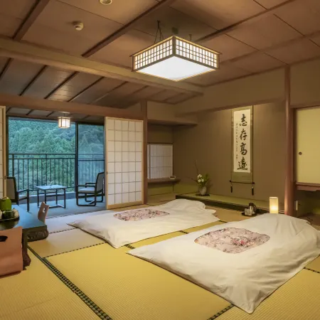 Hanatsubaki