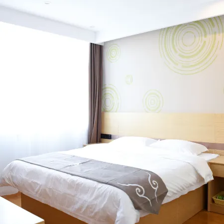 GreenTree Inn Express Hotel (Gaobeidian Baigou Branch)