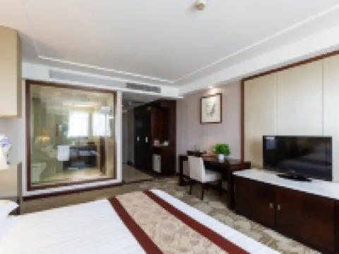 Huating Hotel Hotels near Yishang Street
