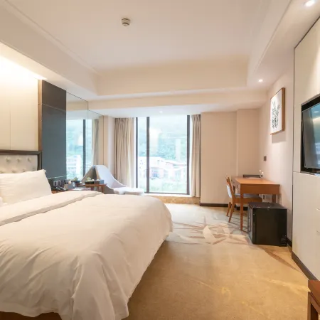 Panda Hometown Hotel