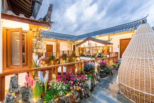 LiJiang Shiningland Resort Hotel（Lijiang Old Town） - 4 stjerner