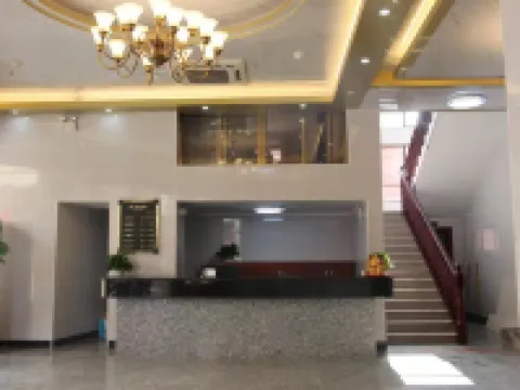 โรงแรมธีมจินหยุน หลี่ผู่ โรงแรมในหลี่ผู่