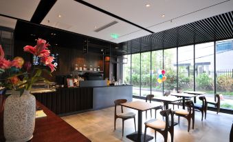 Gubei Garden Hotel