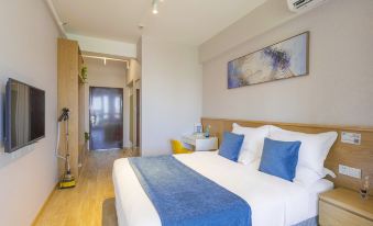 Zhongyi Hotel (Chongqing West Station Branch)