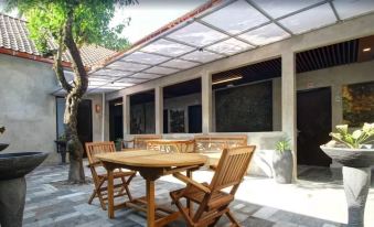 Watu Agung Guest House