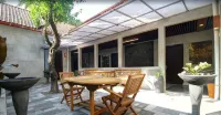 Watu Agung Guest House