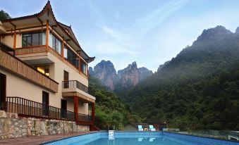 Zouxing Travel Suogu Xingwu Hostel