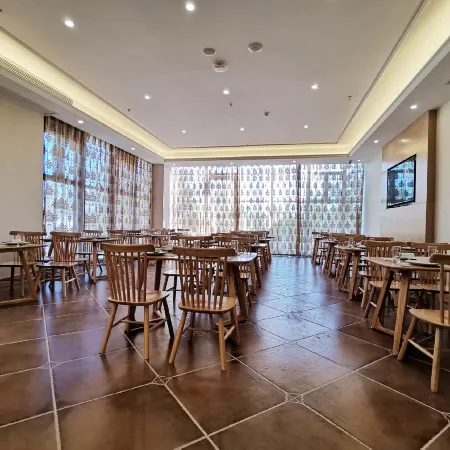 Vienna Hotel (Wuping Wanxing City Store)