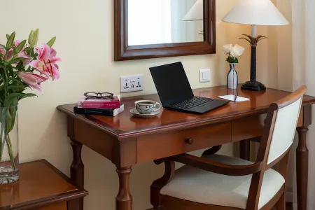 Hai Phong Harbour View Hotel