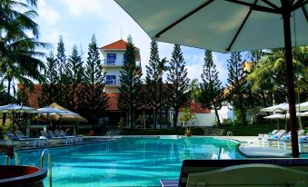L'Azure Resort and Spa