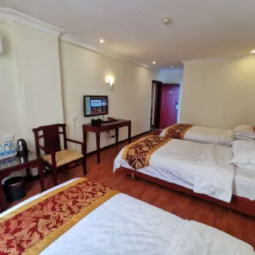 Lipu Hotel Отели в г. Липу