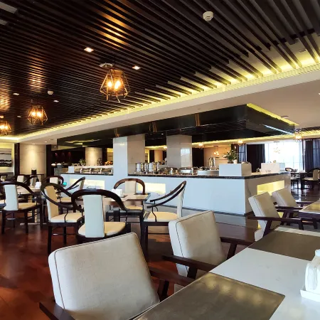 Nuojin Hotel Отели в г. Цзяюгуан