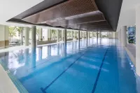 Meriton Suites Waterloo Hotels in Zetland