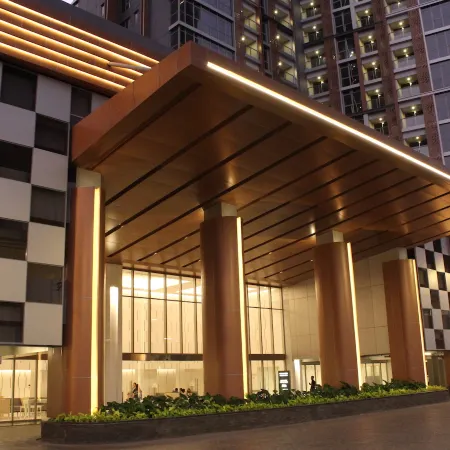 Gold Coast Pik Bahama Sea View Apartments