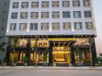 Bao Minh Radiant Hotel فنادق في ها لونج