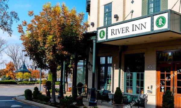 River Inn of Harbor Town