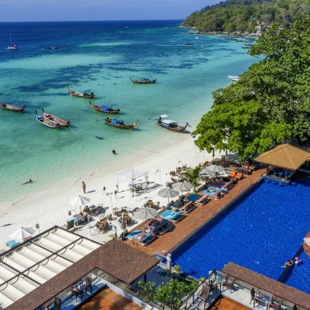 Akira Lipe Resort