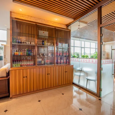 LHW Civil Aviation MHD Hotel (Lanzhou Zhongchuan Airport)