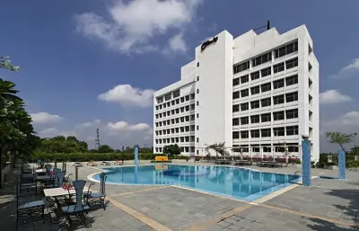 Clarks Avadh Hotel in zona Husainabad Clock Tower