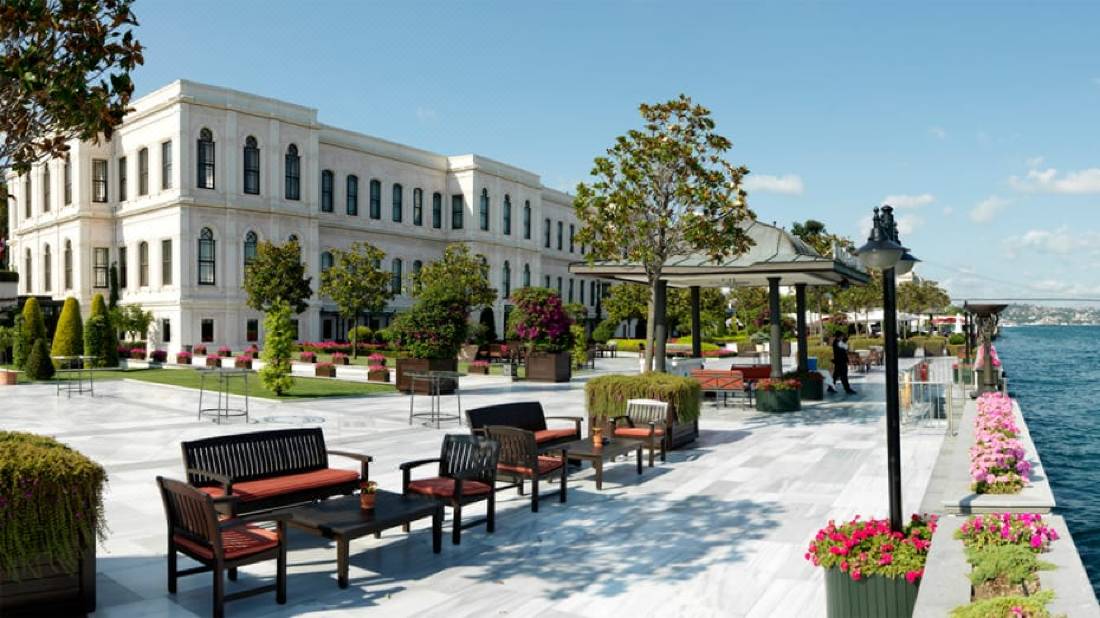 Four Seasons Hotel Istanbul at the Bosphorus-Istanbul Updated 2022 Room  Price-Reviews & Deals | Trip.com