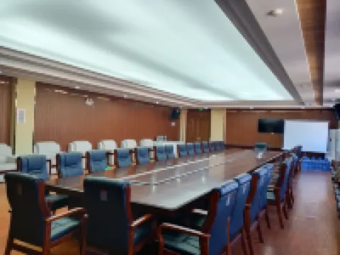 Kangde Hotel Hotels in Maqu