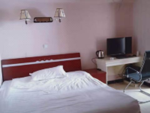 唐山君逸旅馆 - 豪华大床房