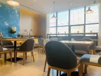 Homeinn · neo (Long County Guanshan Avenue Zhejiang Trade City)