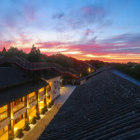 Kaiyuan Life Lujia Inn
