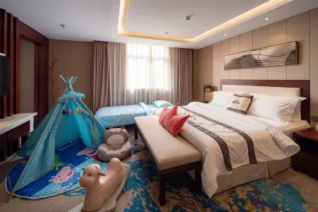 Metropolo Jinjiang Hotels (Xuzhou Railway Station, Suning Plaza, Chudu)