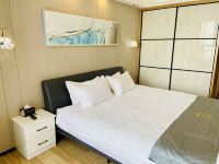 汕头南澳山海汇蓝色海景公寓 - 精致公寓大床房