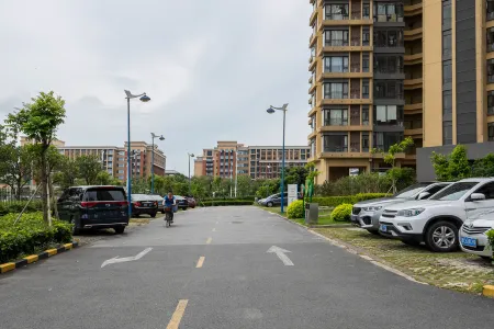 Grain Buds Apartment