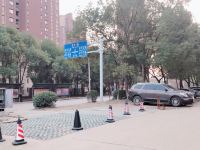 鑫洋酒店(武汉泾河和昌工业园店) - 停车场
