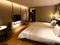 白玉兰酒店(衡水湖冀州中学店) - 舒雅双床房