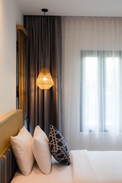 トロピカルヴィラスイート クイーンサイズベッド1台 カタラッキー ヴィラ&プールアクセス プーケットの写真